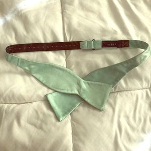 Men’s Mint Green Bow Tie